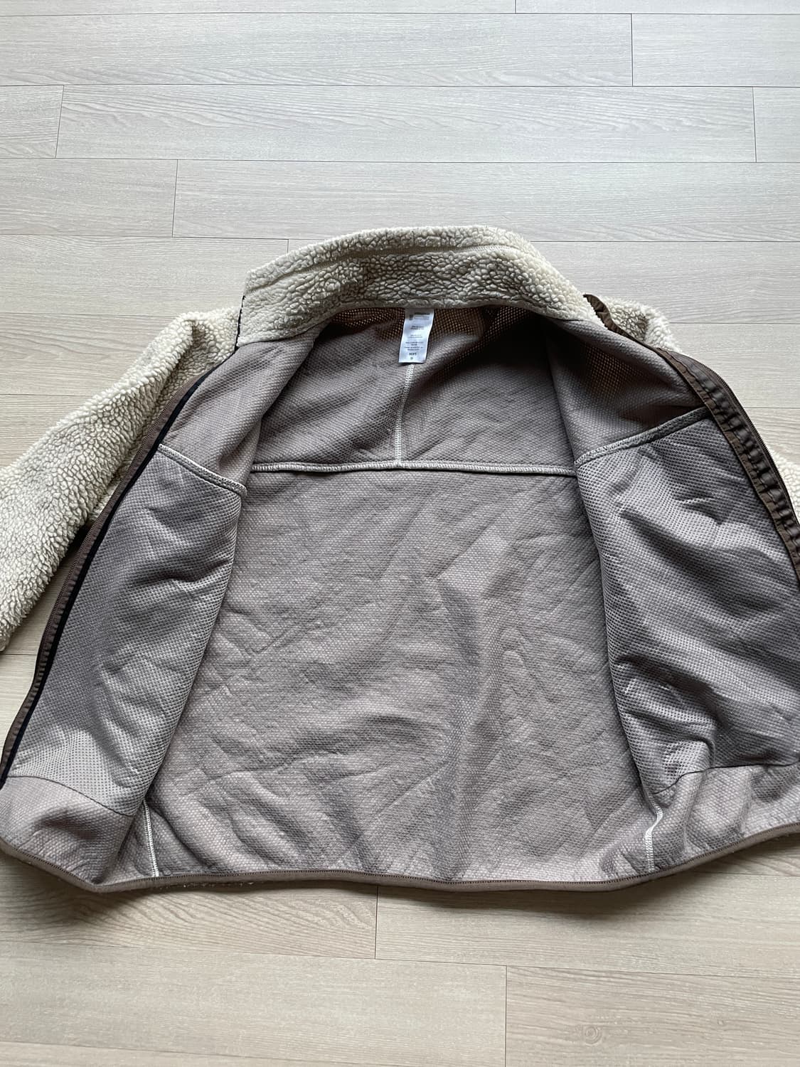 파타고니아 레트로x 오트밀 브라운 자켓 상품이미지7