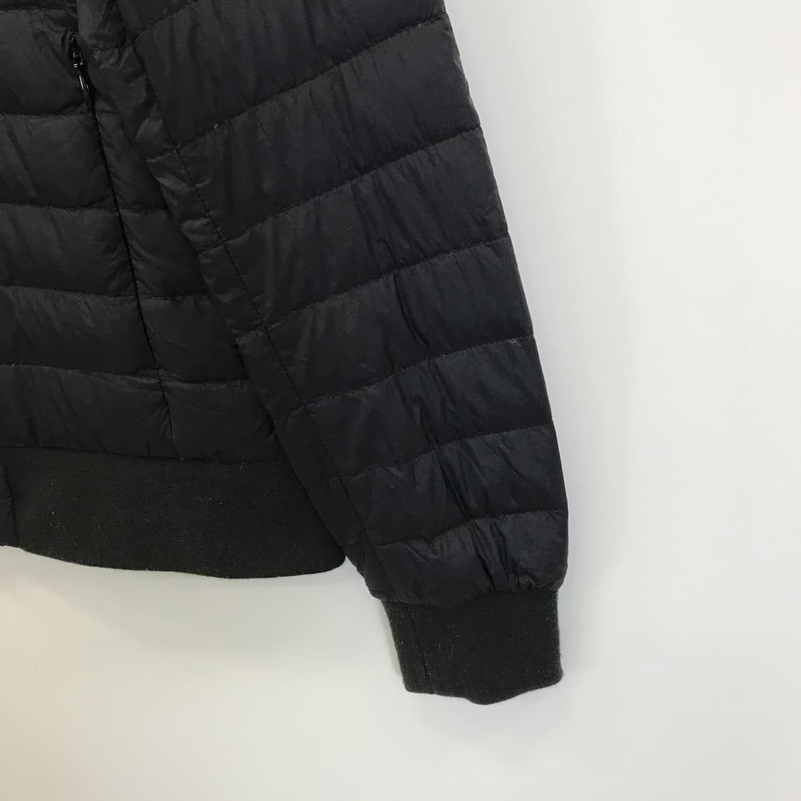 유니클로 울트라라이트다운 경량패딩 [여성M] 상품이미지2