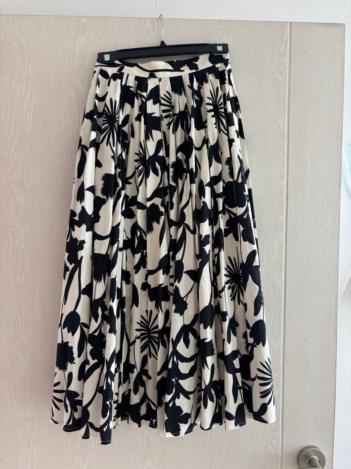 모멧 MOMET 플라워 볼륨 롱 스커트 big pattern 상품이미지2