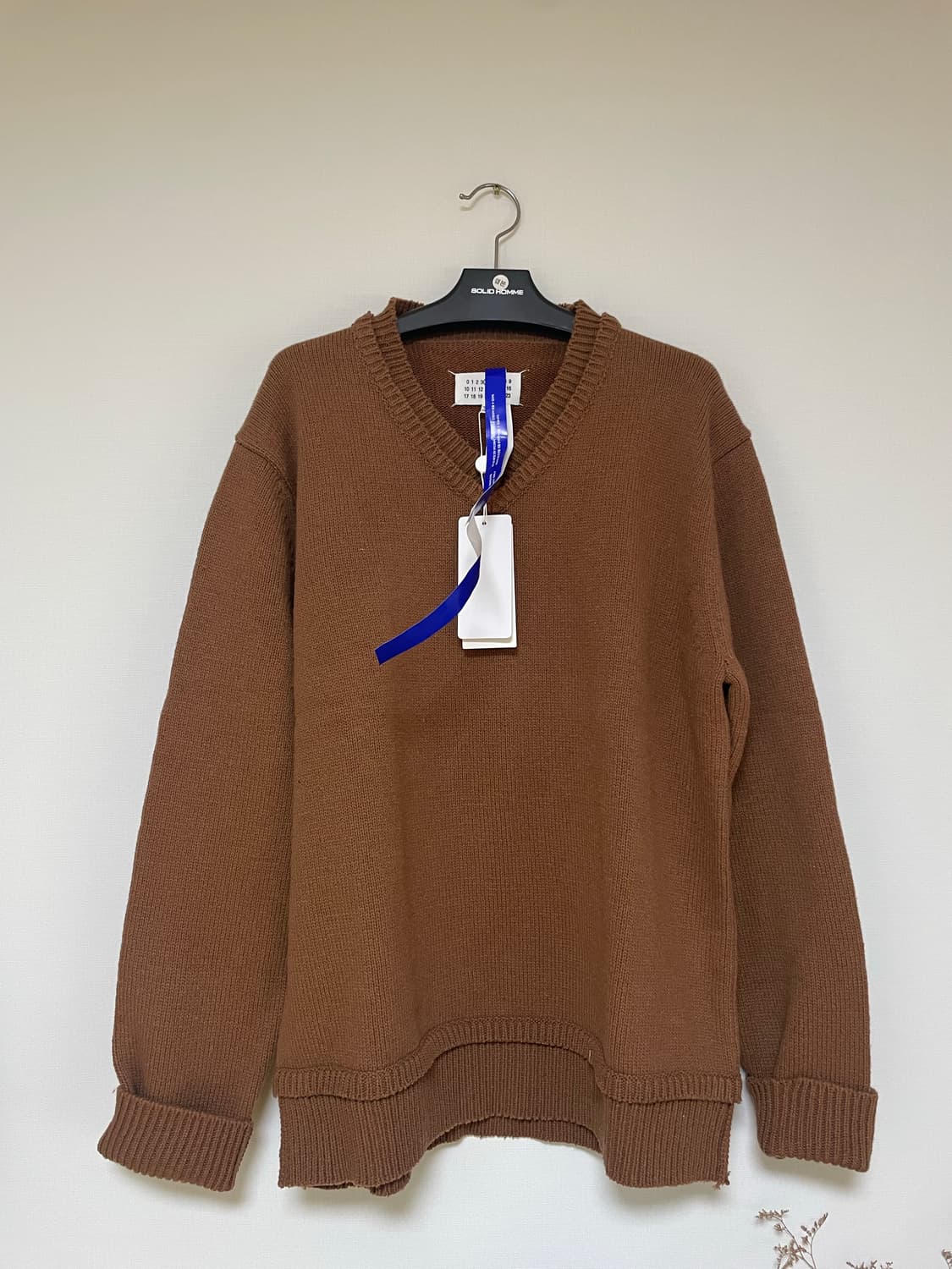 메종 마르지엘라 브이넥 니트 상품이미지1