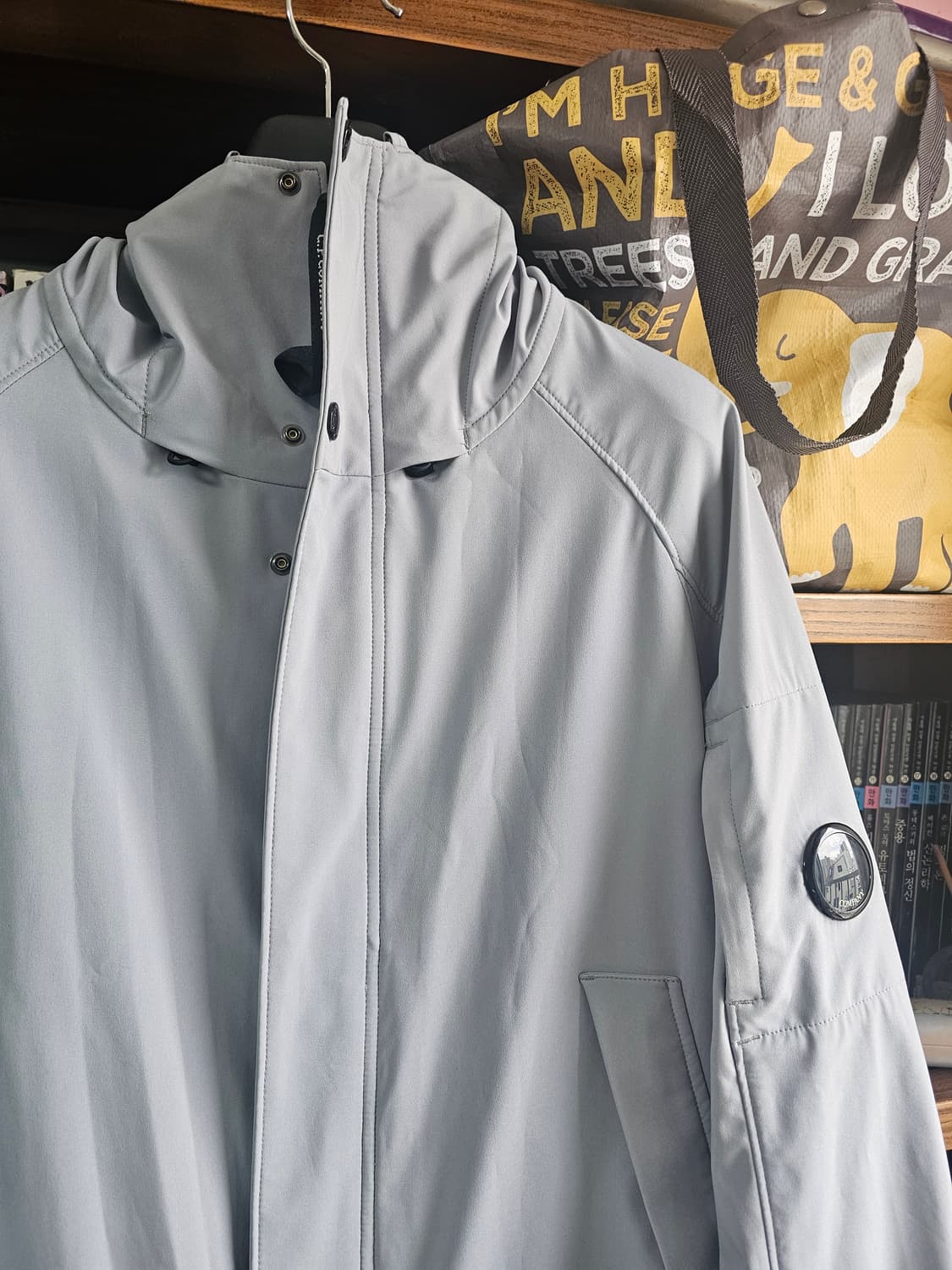 씨피 CP컴퍼니 쉘-R 후드 코트 라이트 그레이 자켓 팔아봅니다 상품이미지6