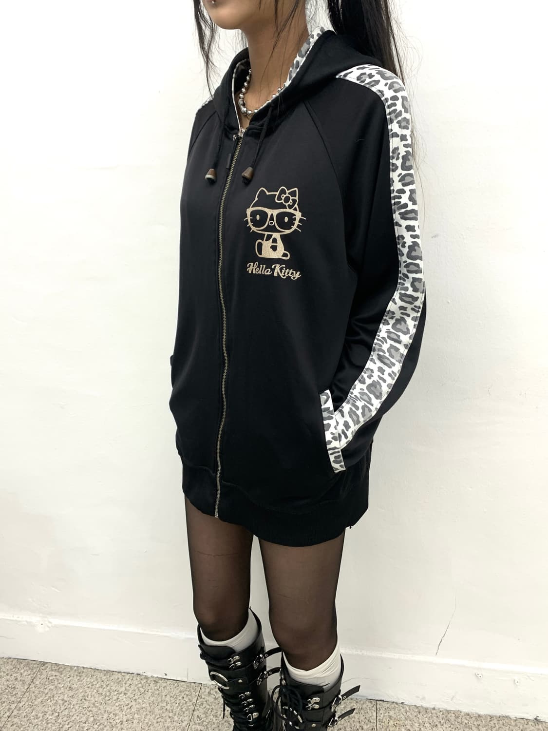 Hello kitty leopard gal jersey top  상품이미지4