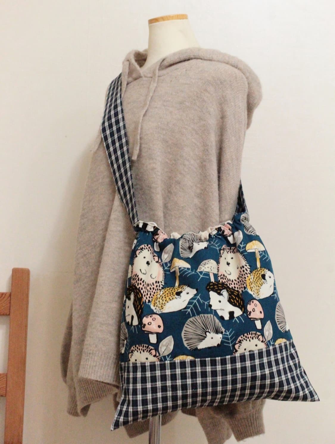 핸드메이드 고슴도치 밴딩 크로스백 상품이미지7