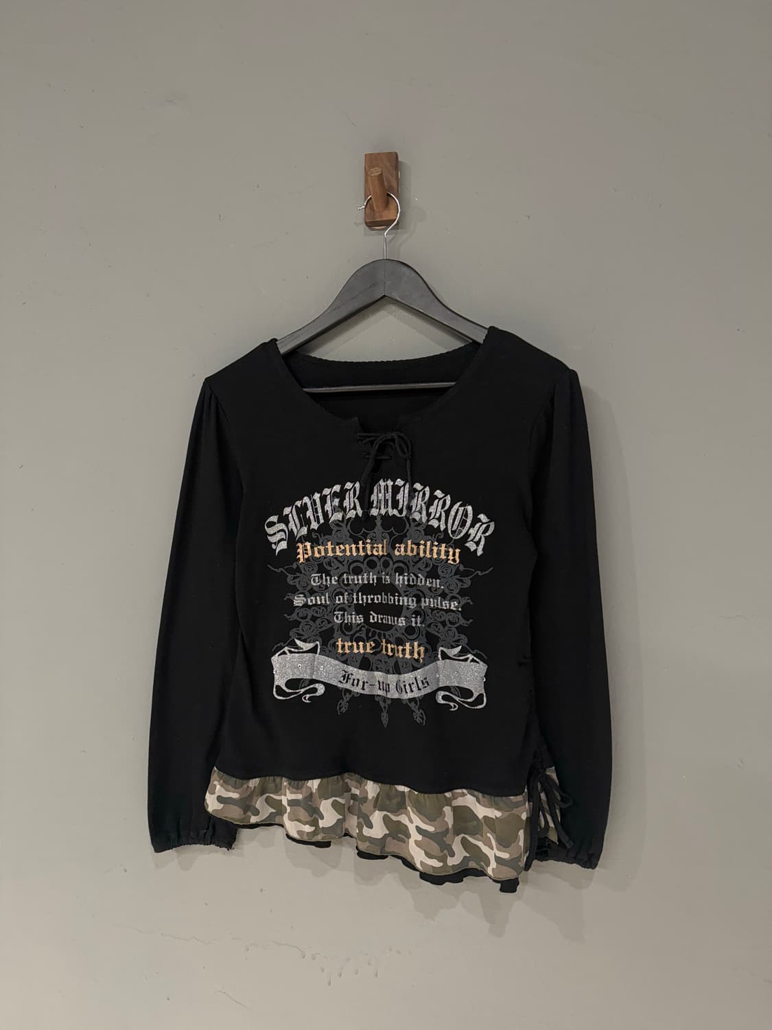 eyelet lettering detail long sleeve 상품이미지6