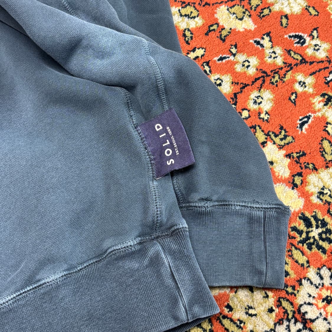 [48] 솔리드옴므 빈티지블루 맨투맨  상품이미지3