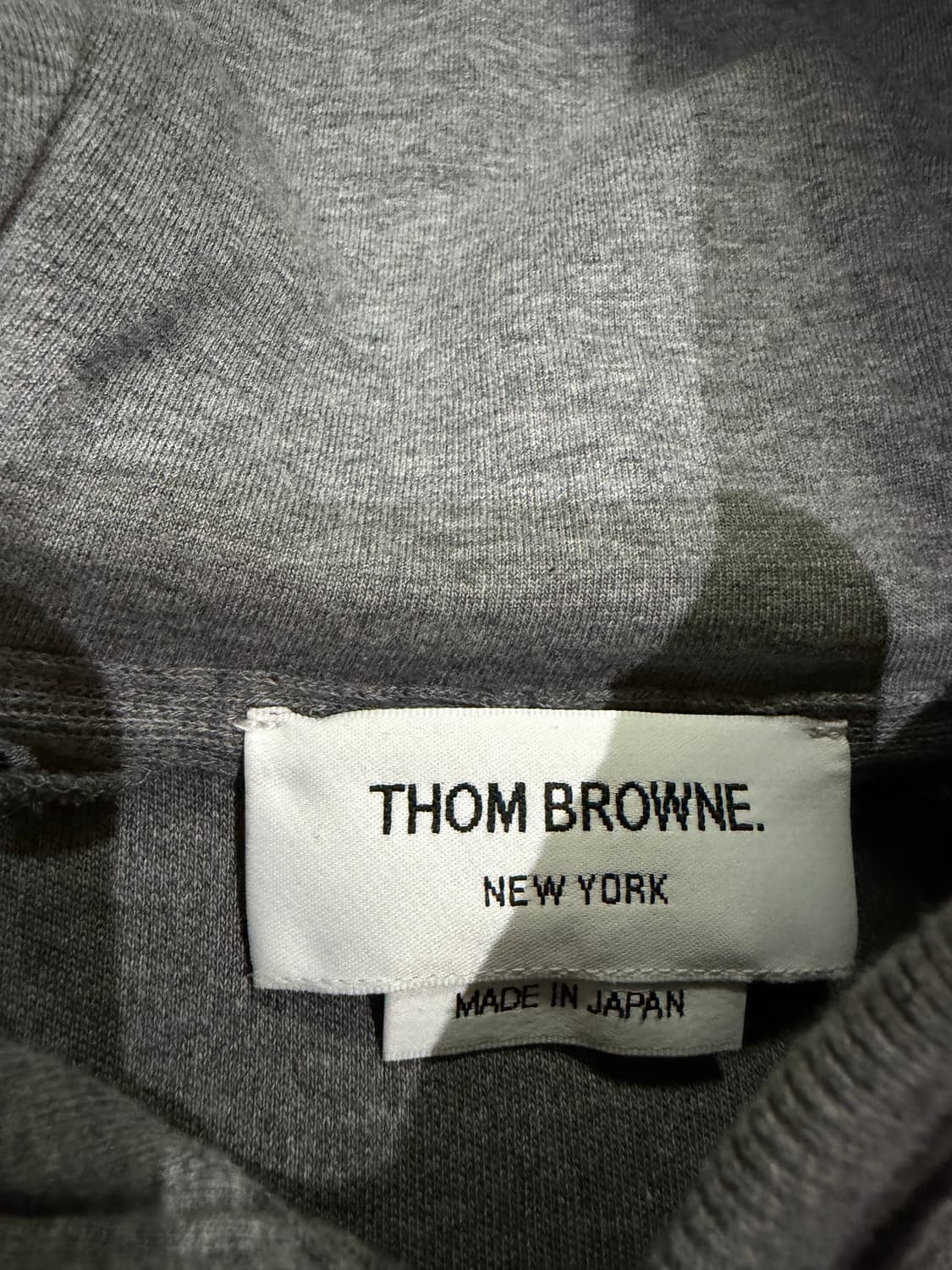 톰브라운 인터락스트라이프 후드티셔츠 상품이미지4