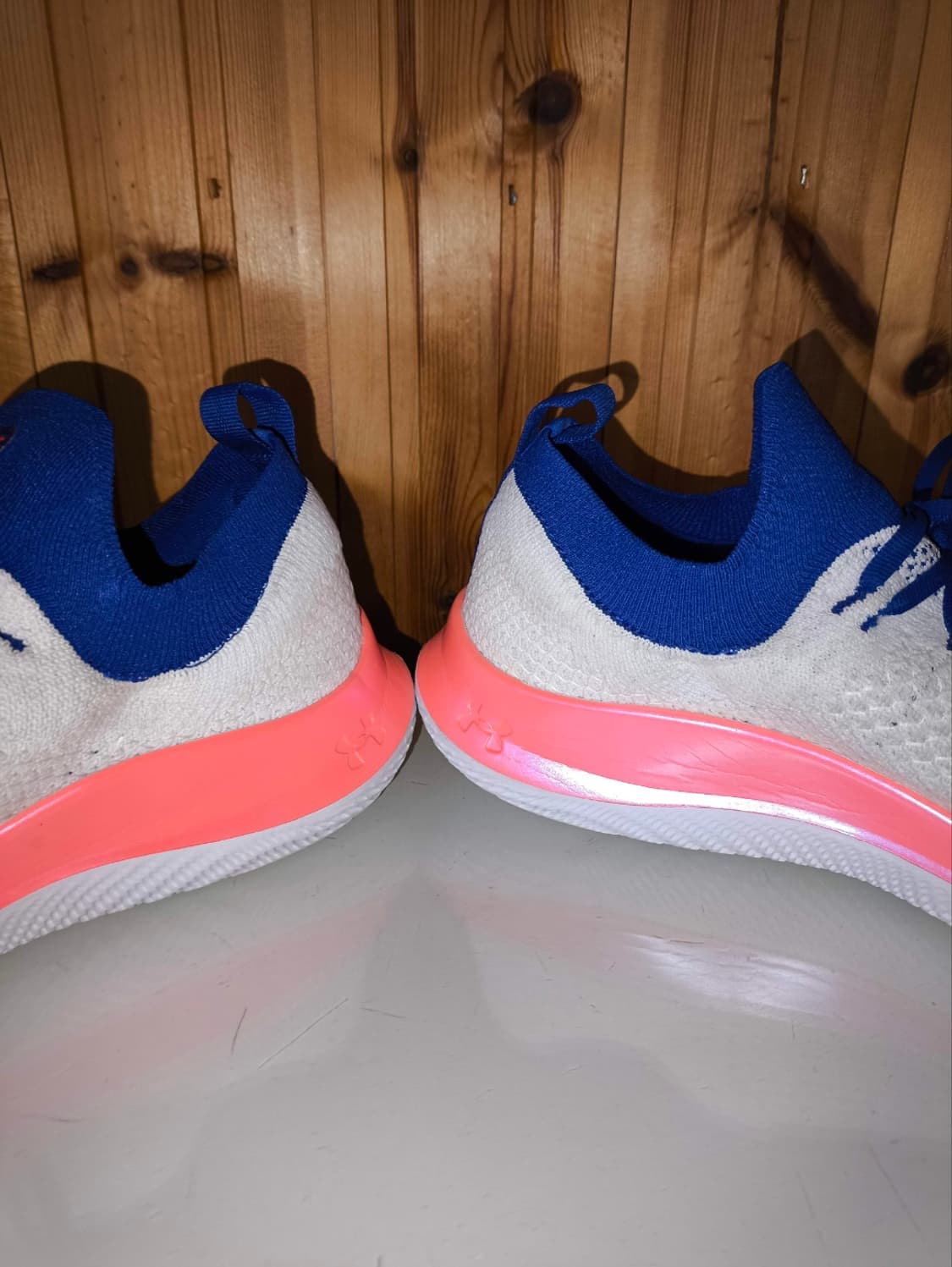 280mm 언더아머 플로우 벨로시티 SE 러닝화 상품이미지7