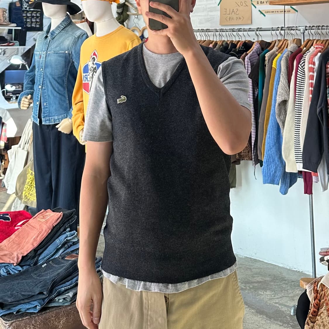 (착용컷) 라코스테 브이넥 니트 베스트 (남성용 95-98) 상품이미지3