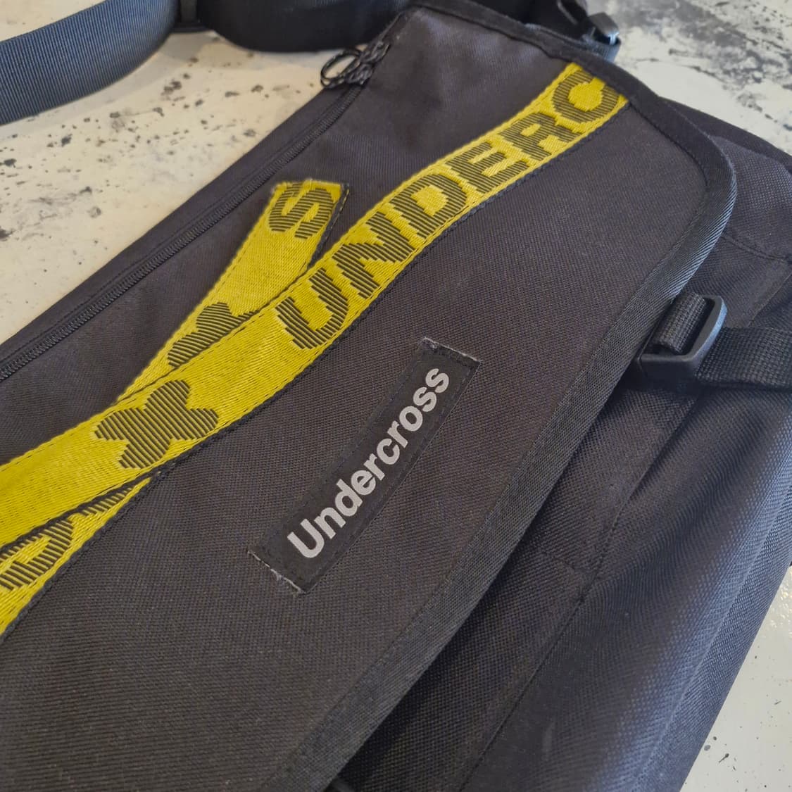 언더크로스 노바 메신저백 새상품급 상품이미지3