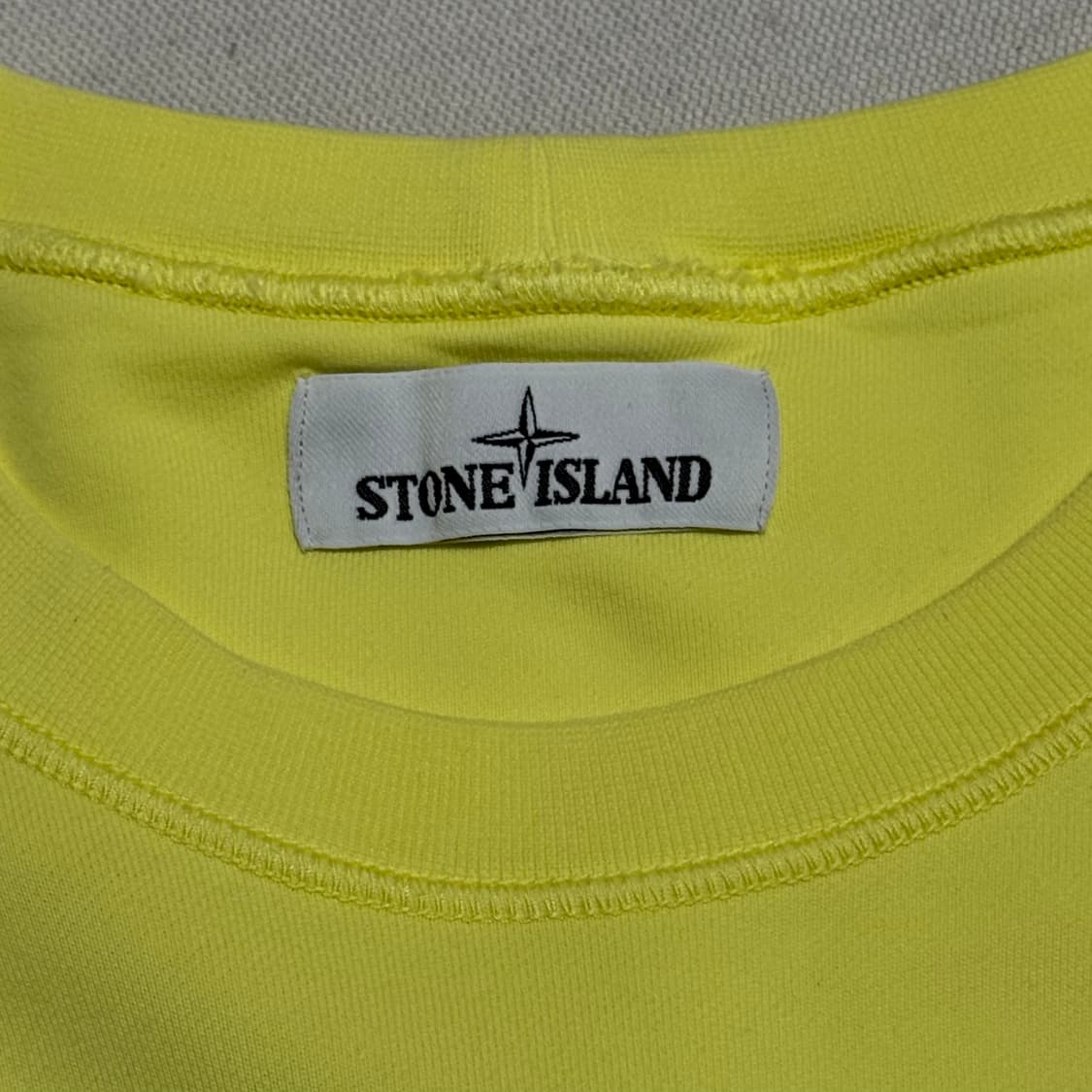 105 스톤아일랜드 옐로우 맨투맨 상품이미지4