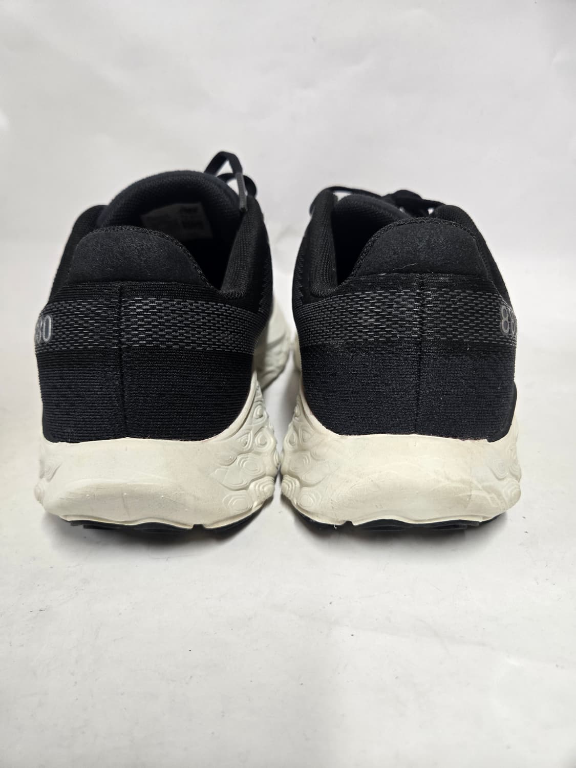 뉴발란스 Fresh Foam 880 러닝화 블랙 245 상품이미지4