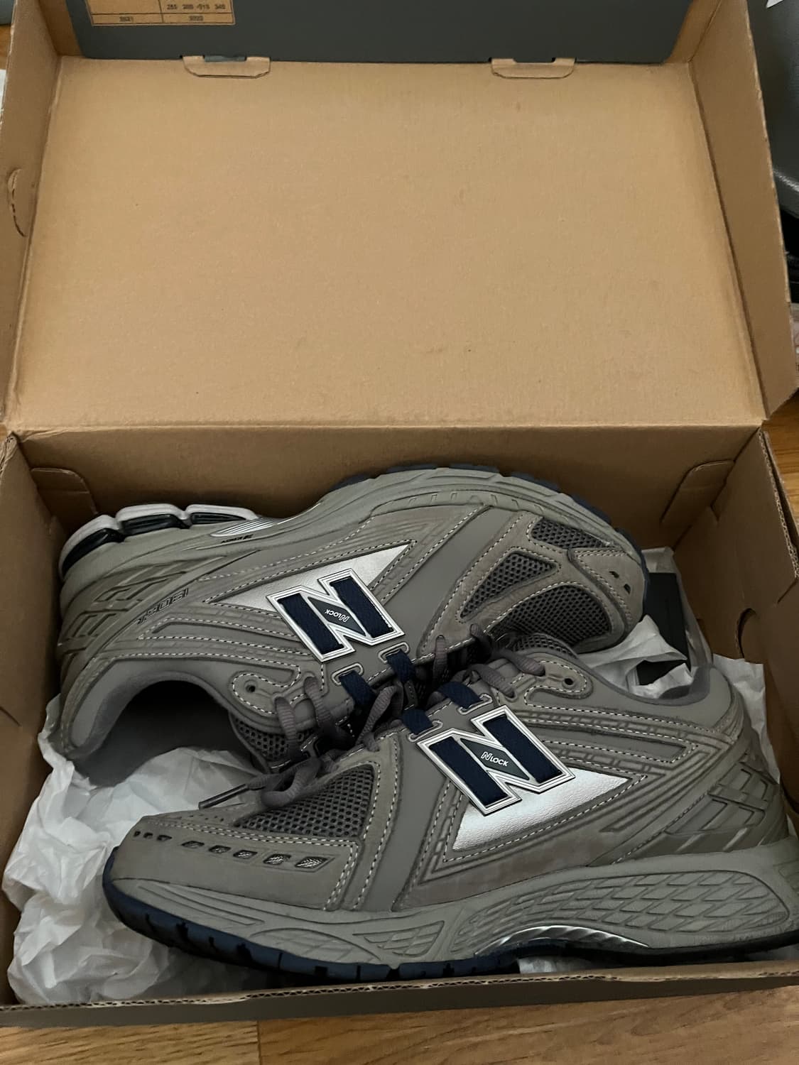 뉴발란스 1906r 챠콜그레이 270 상품이미지3