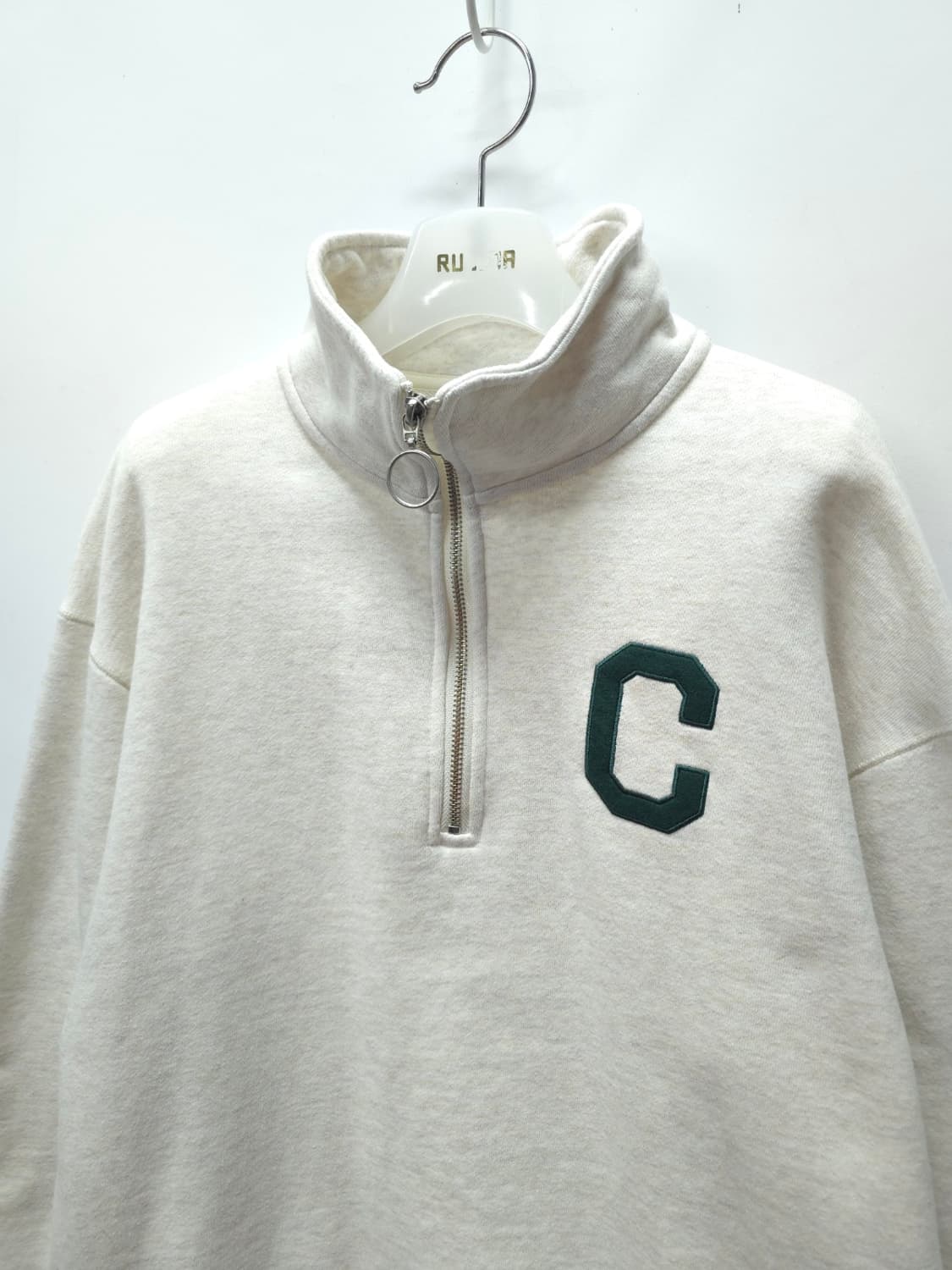 커버낫 여성 C 로고 하프집업 맨투맨 상품이미지2