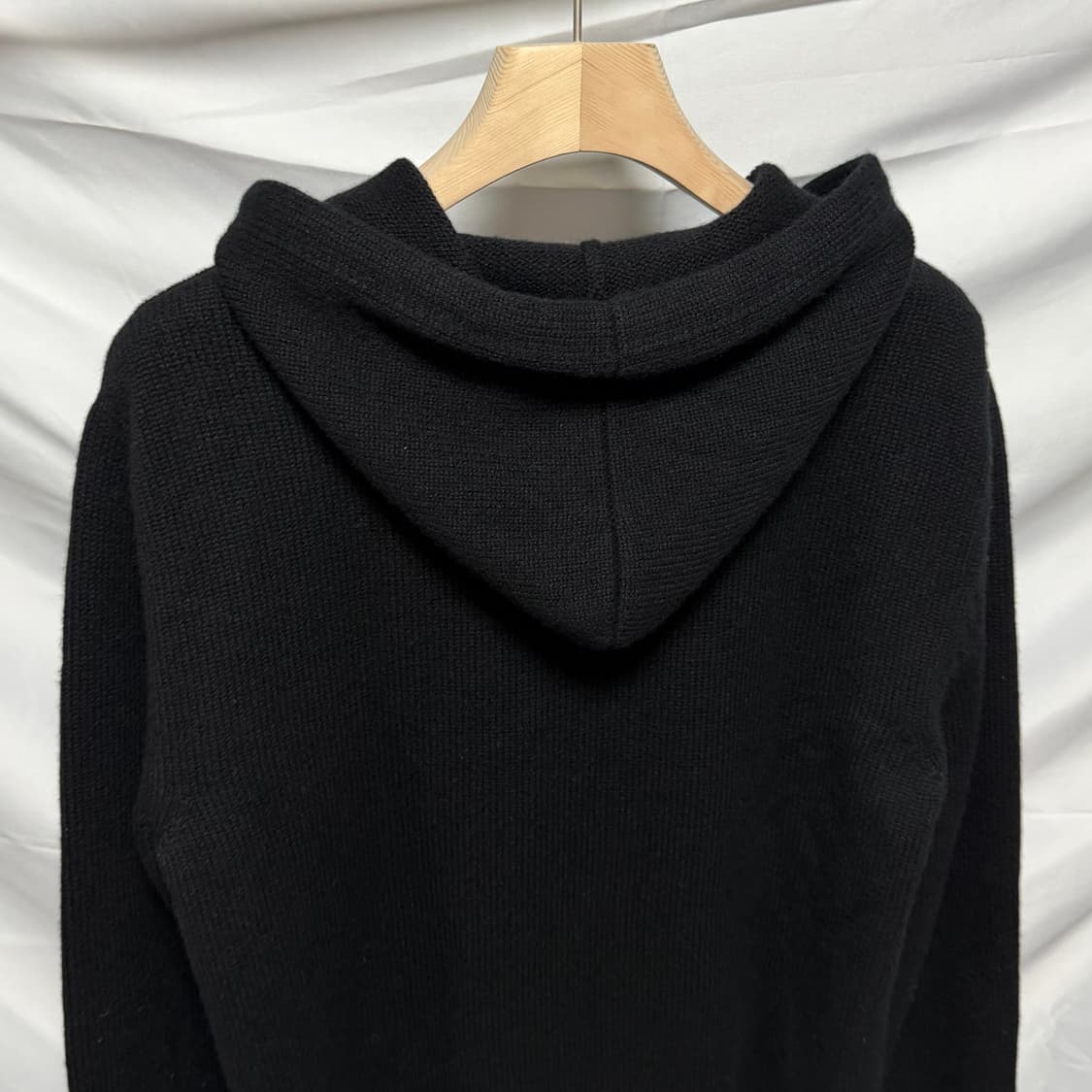 [S+급/L] 셀린느 트리옹프 울 캐시미어 후드집업 블랙 상품이미지5