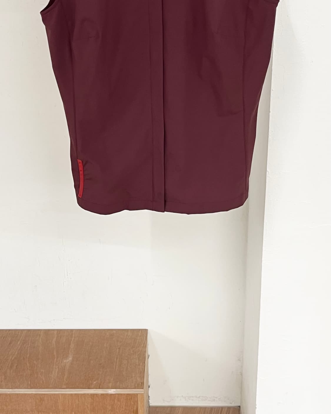 프라다 플럼 나일론 집업 베스트 상품이미지5