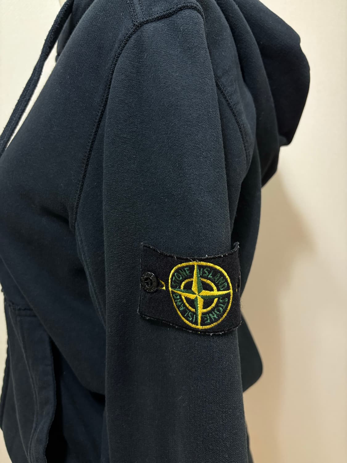 스톤아일랜드 stone island 블랙 후드집업 S 상품이미지4