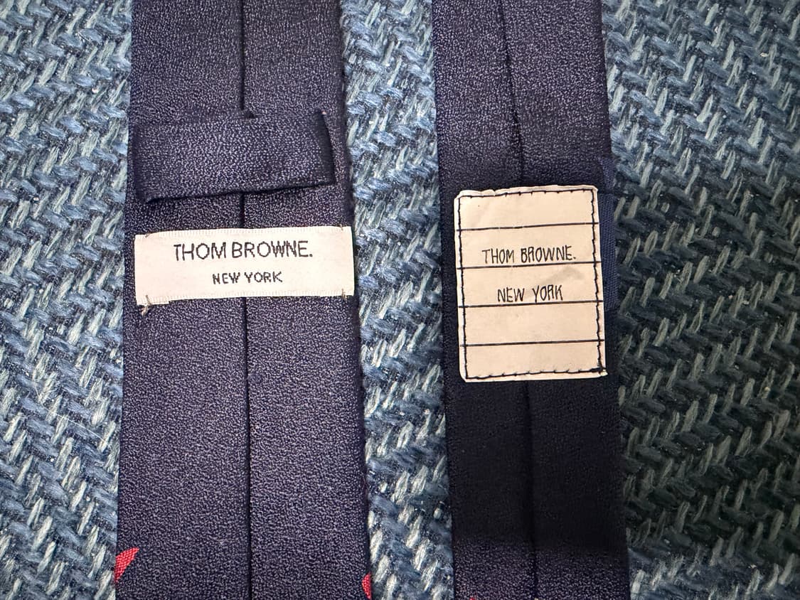 톰브라운 네이비 상어 넥타이 상품이미지4