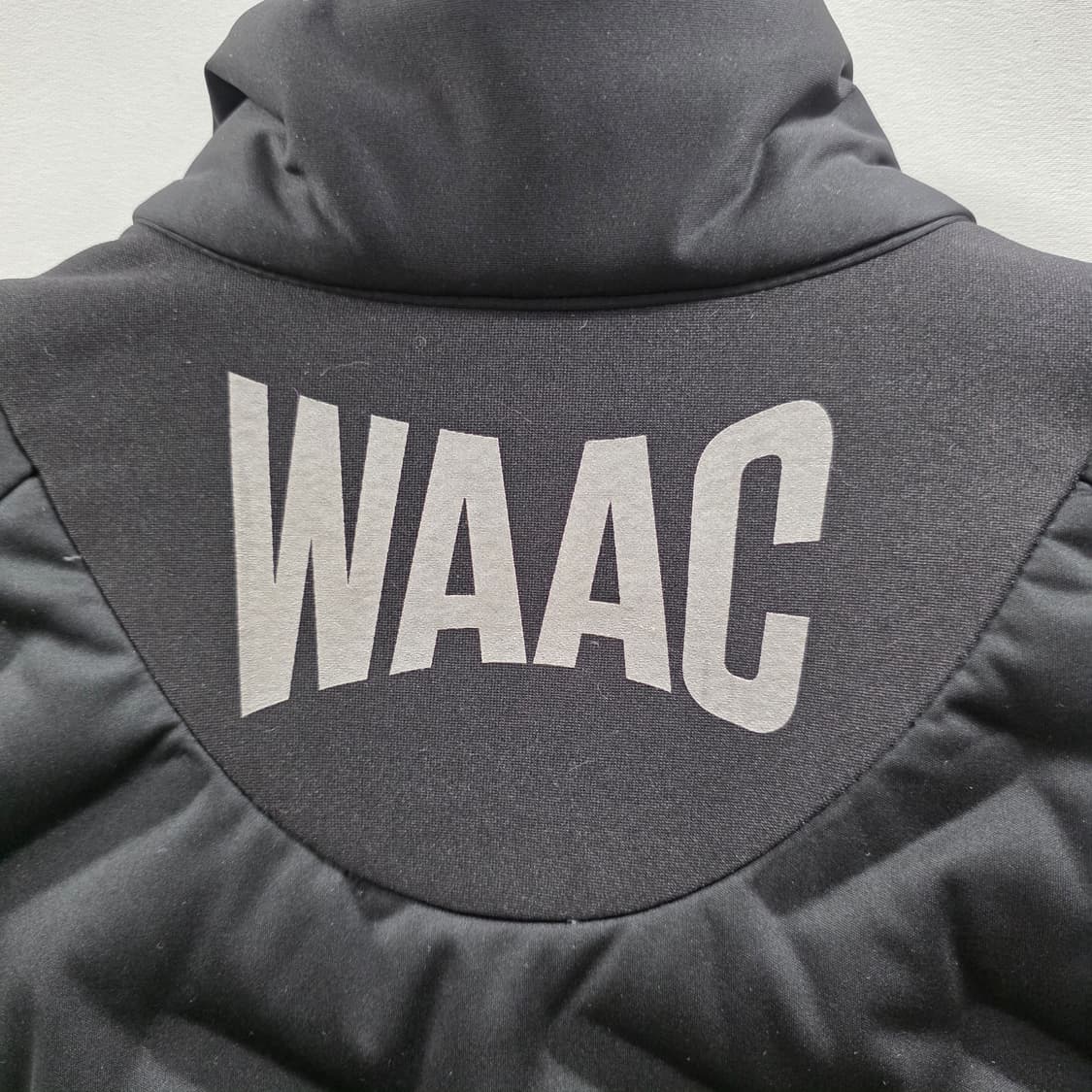 0786 WAAC 왁 골프 퀼팅 패딩 자켓 / 블랙 화이트 / 여성 2 상품이미지3