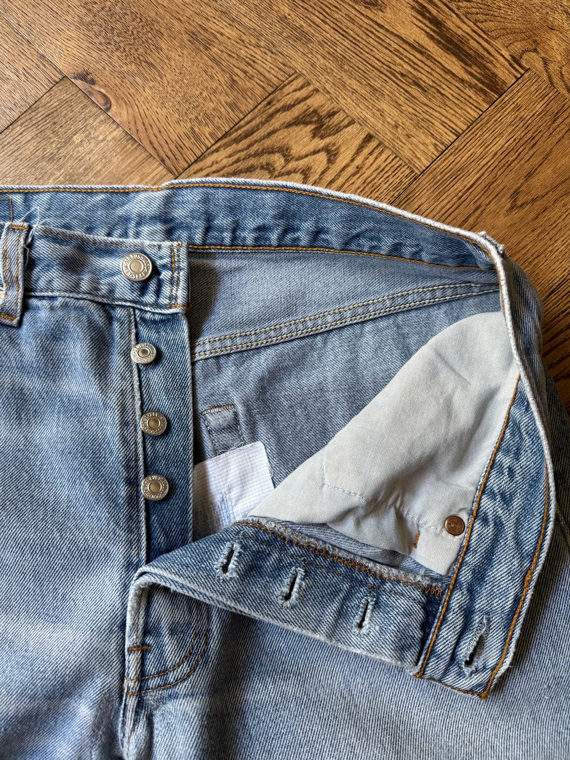 [32]90's 리바이스 501 Made In USA 연청 데님 팬츠 상품이미지3