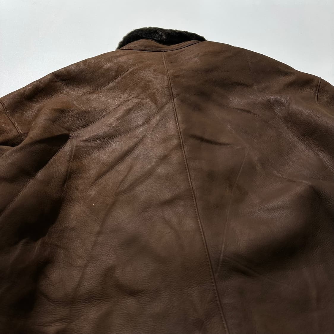 입생로랑 램스킨 양가죽 무스탕 싱글 자켓 상품이미지9