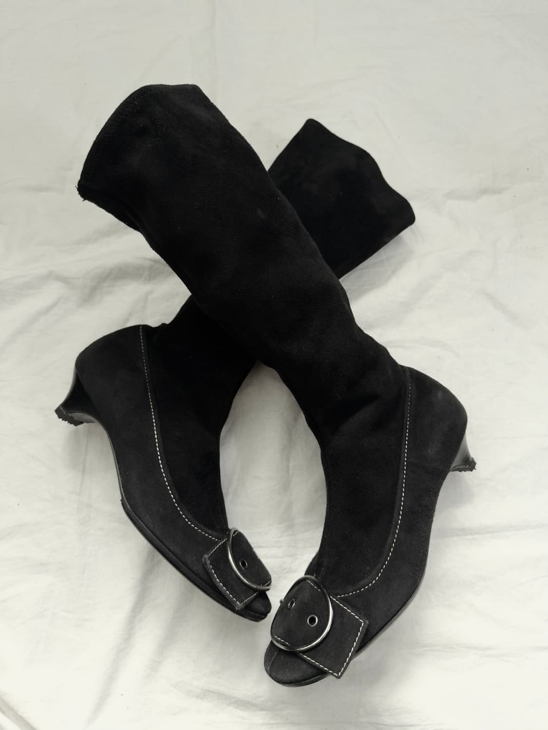 미우미우 프런트버클 스웨이드 롱부츠 상품이미지1