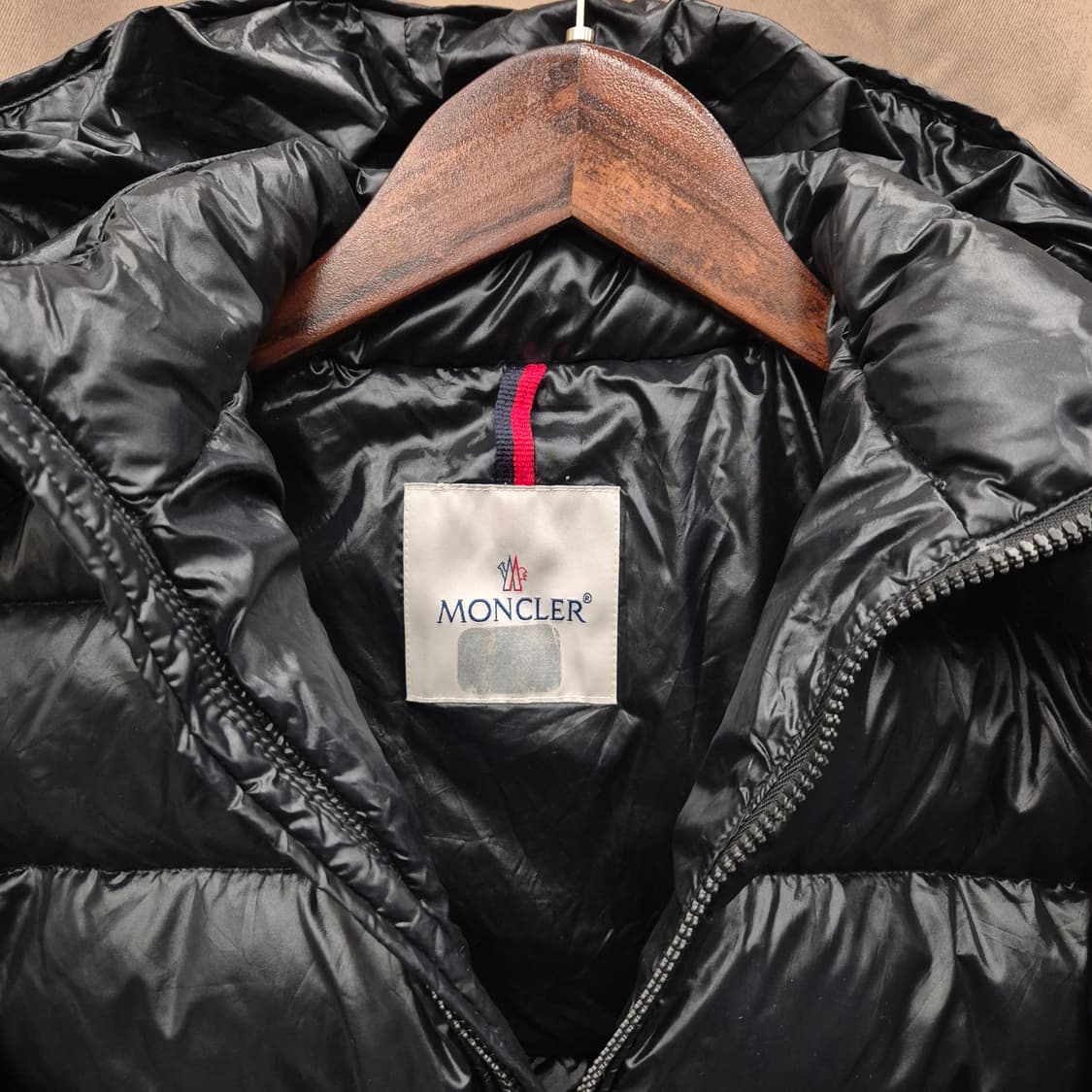 몽클레어 블랙 패딩 후드 8/130cm 상품이미지2