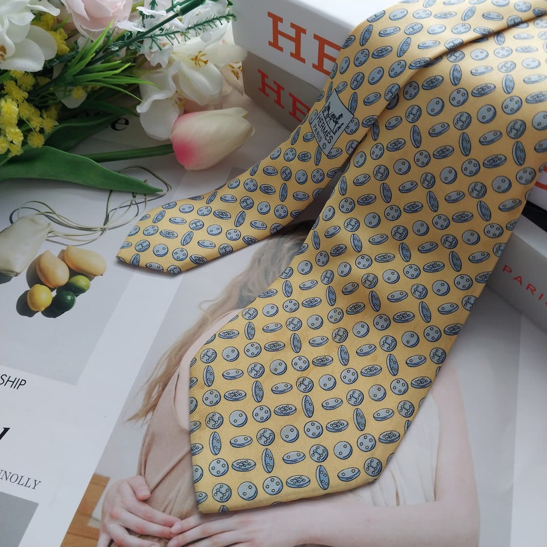 에르메스 실크 옐로 모티프 넥타이 9cm B등급 K658
 상품이미지3