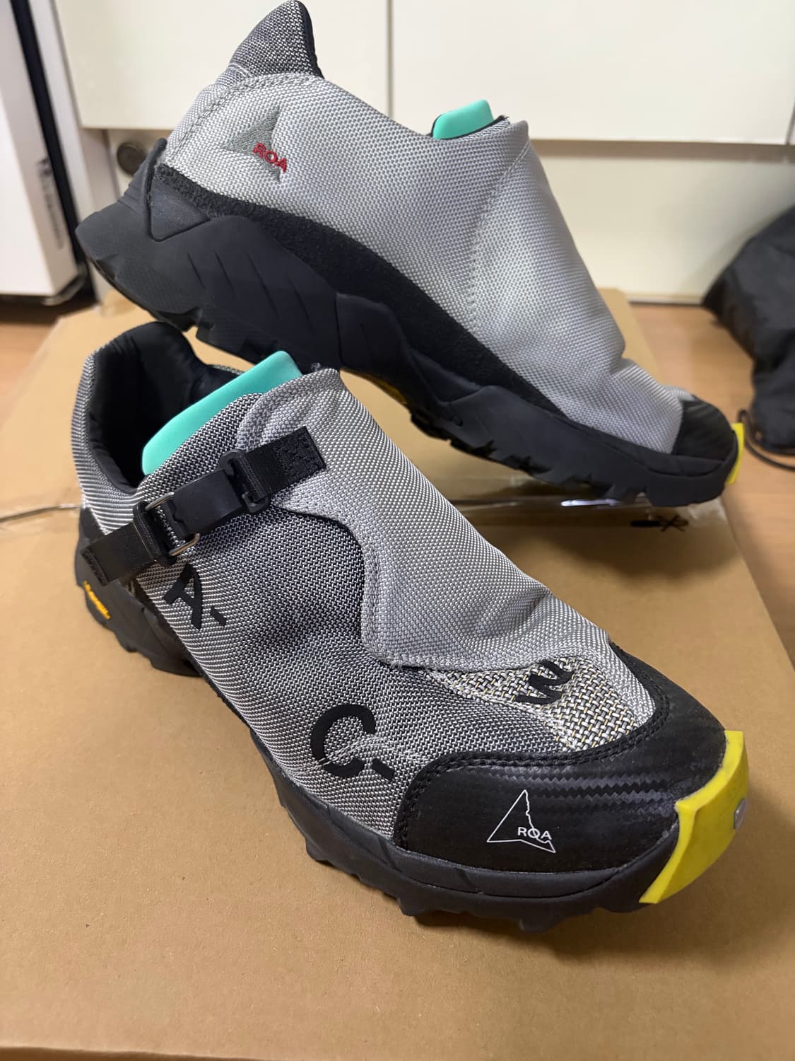 로아 어콜드월 eu43 사이즈 상품이미지1