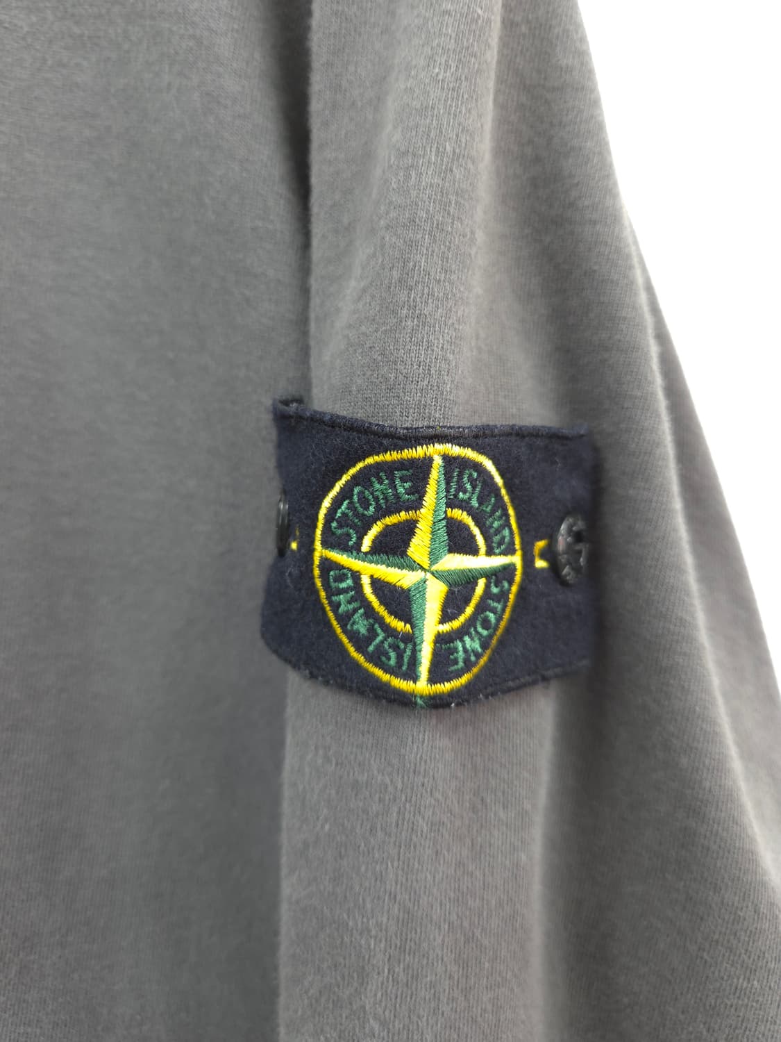 XL [큐알정품]스톤아일랜드 다크그레이 로고와펜 롱슬리브 상품이미지3