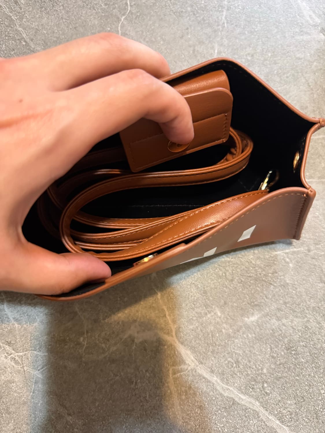 마르니 선글라스 케이스 상품이미지2