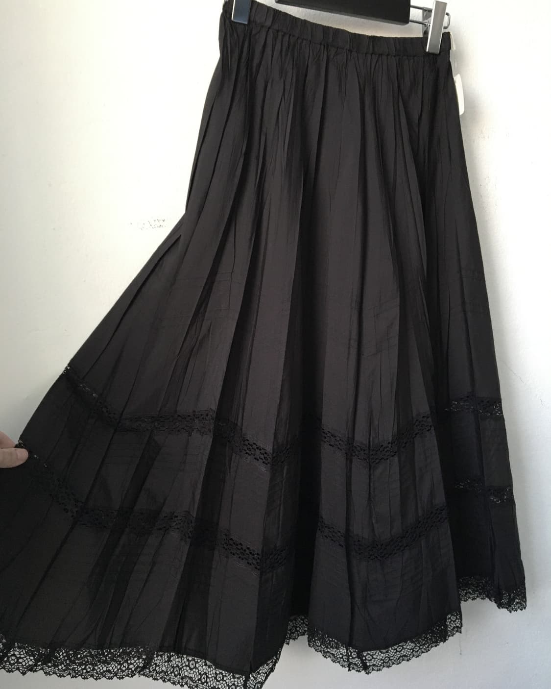 Lace trimming pleats skirt 상품이미지2