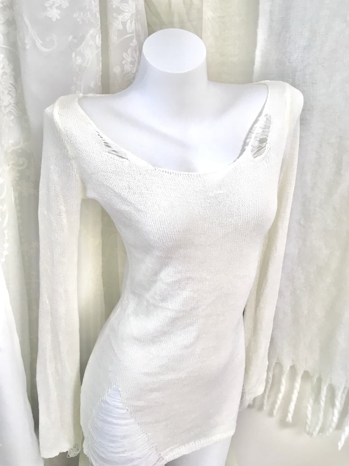 화이트 그런지 슬림 네트 롱슬리브  상품이미지3