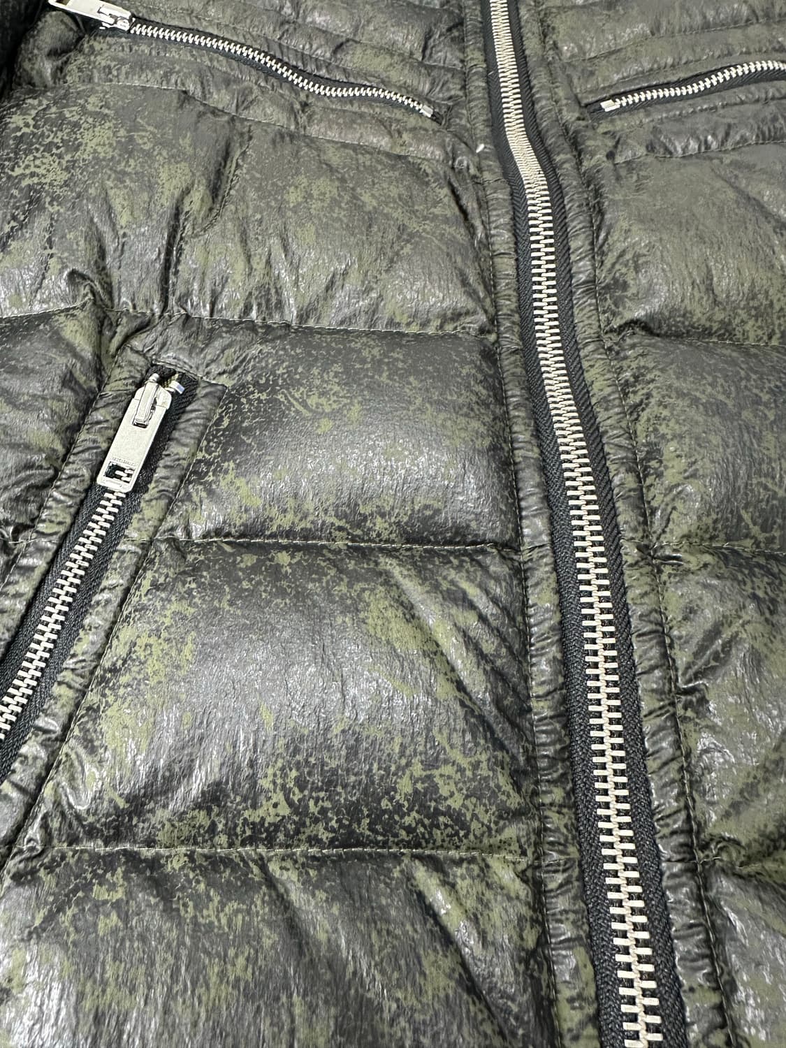 Diesel Down Jacket(Olive Marble Pattern) 상품이미지4