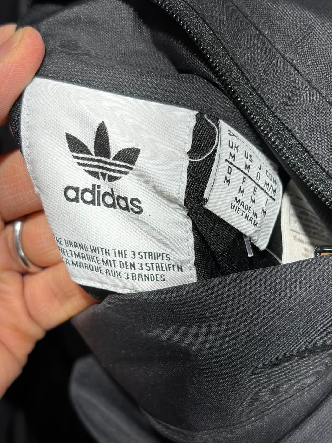 L 아디다스 파이어버드 블랙 후디 패딩 상품이미지5