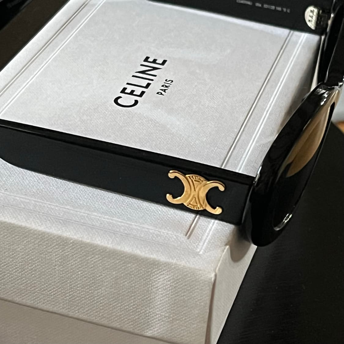 셀린느 아세테이트 트리옹프 01 선글라스 블랙 상품이미지4