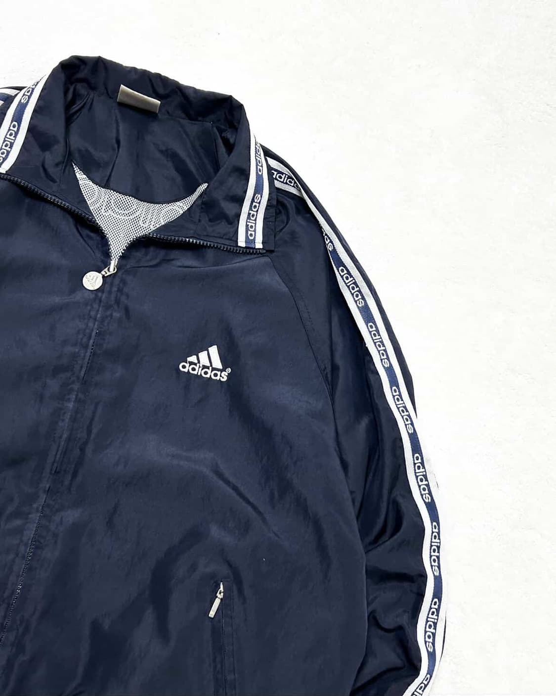 아디다스 90‘s 빅로고 사이드라인 바람박이 상품이미지7