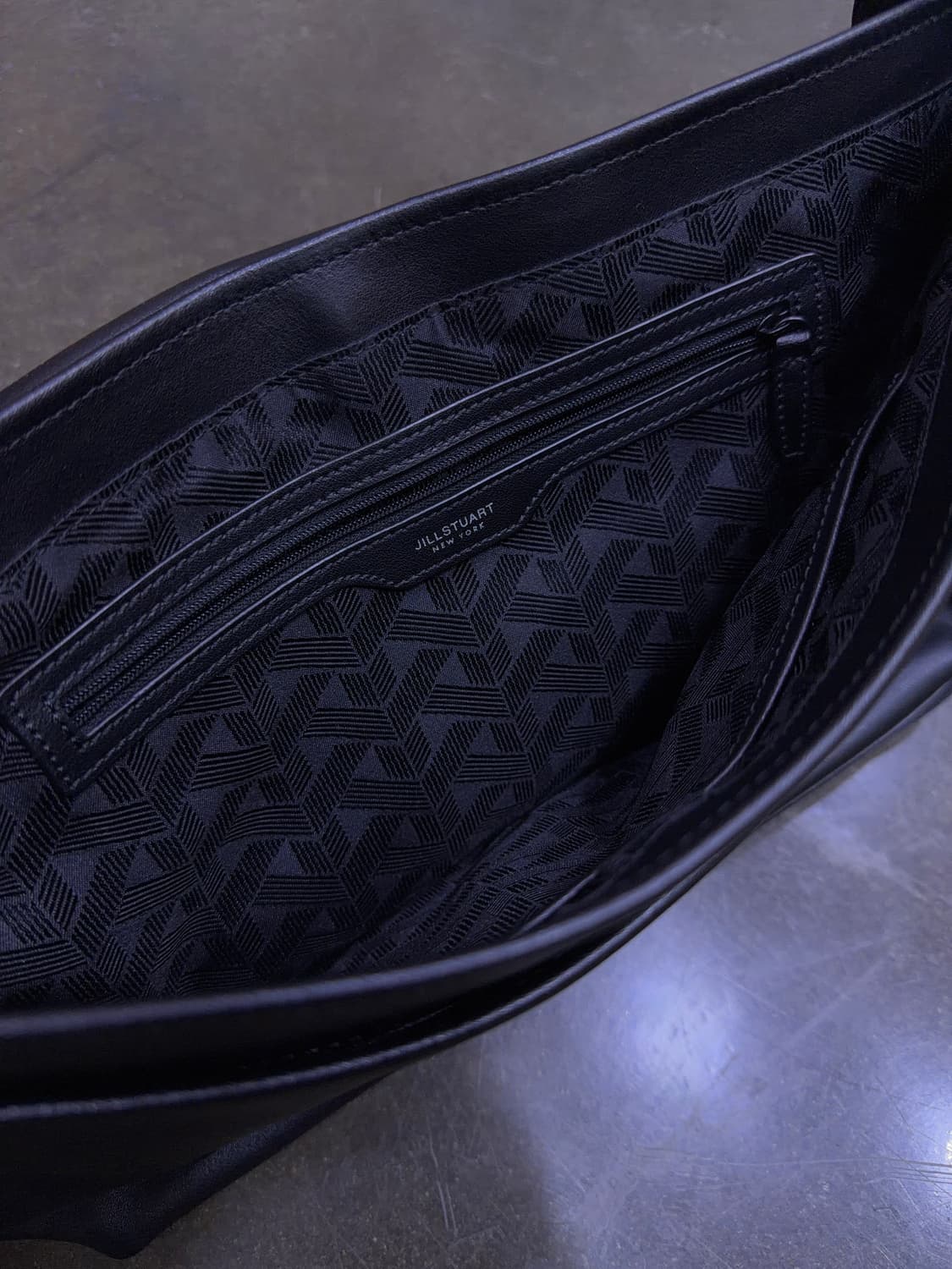 질스튜어트 블리언 소가죽 크로스백 메신저백 M 상품이미지8