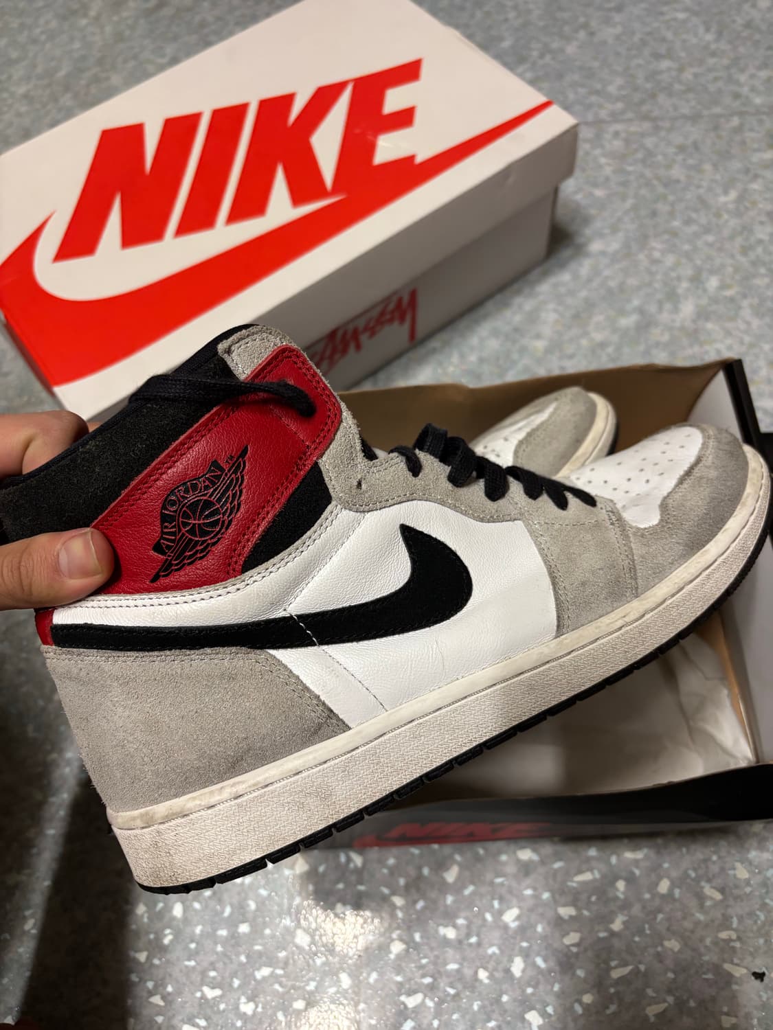 나이키 에어 조던 1 하이 OG 스모크 그레이 상품이미지3