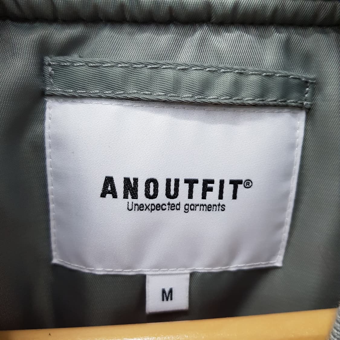 언아웃핏 숏 항공점퍼 M사이즈 상품이미지3