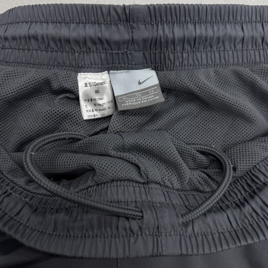 나이키 00s 스우시 올드스쿨 와이드 바람막이 트랙팬츠 상품이미지7