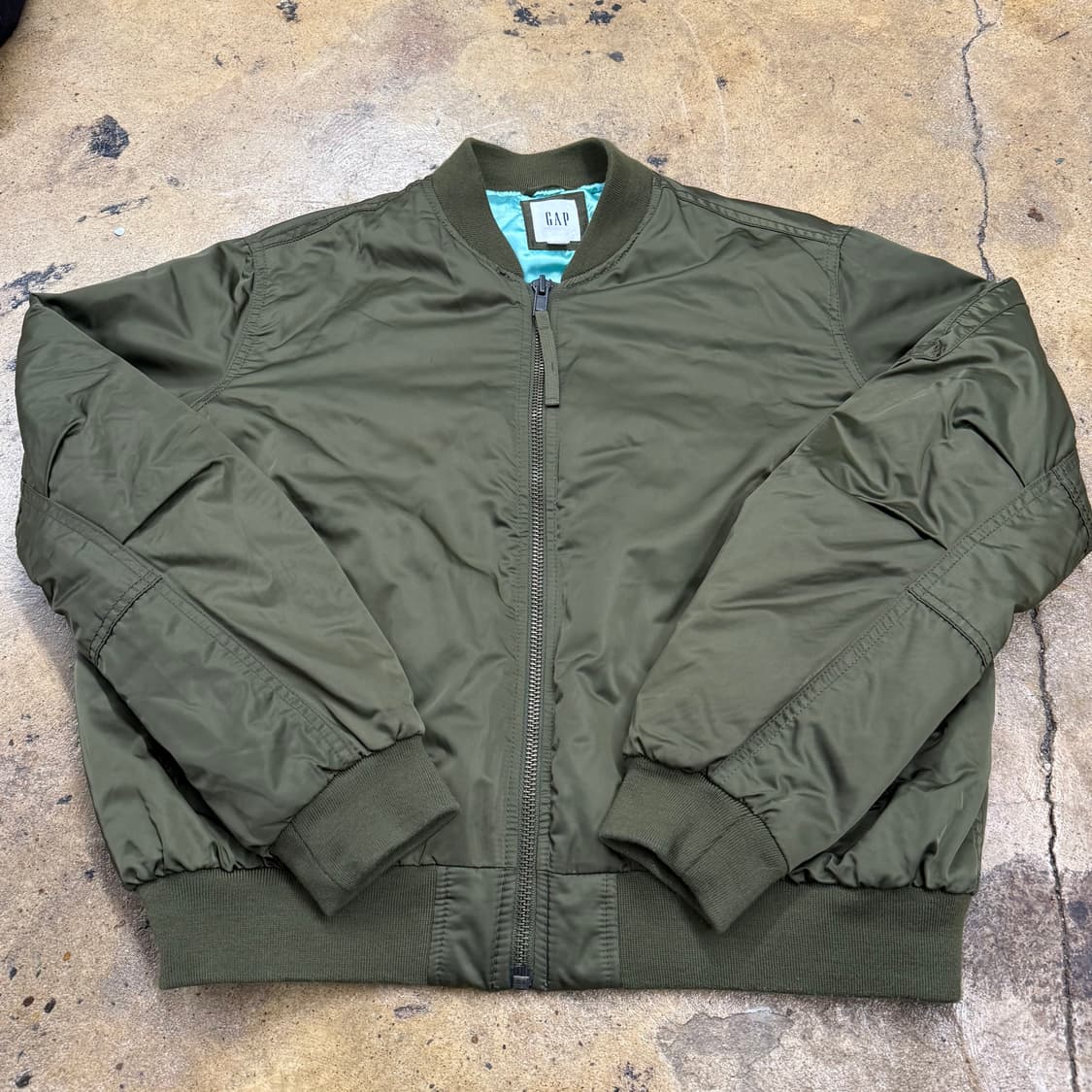 [정품/L] GAP 갭 항공점퍼 카키 b8 상품이미지2