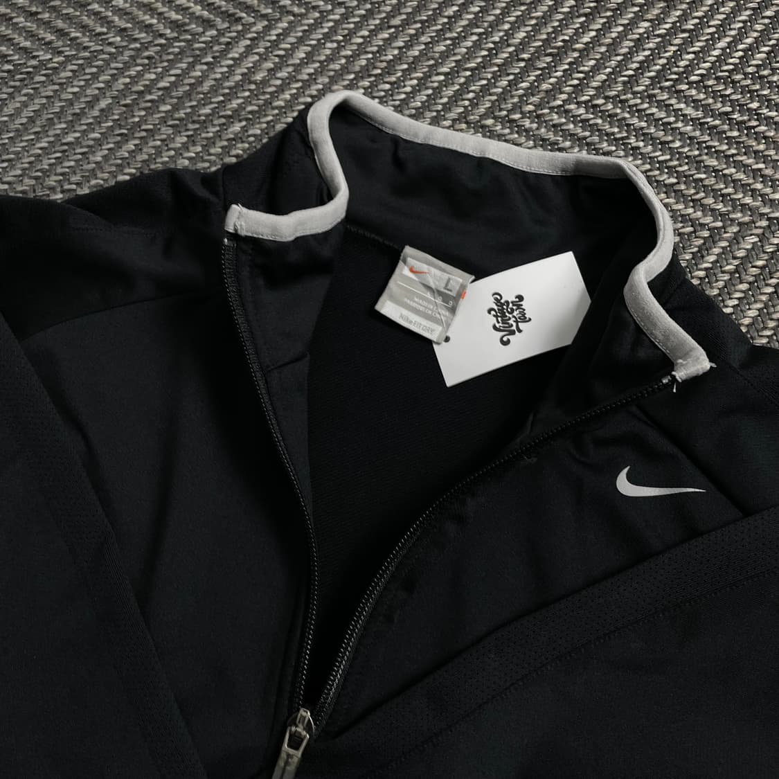 나이키 드라이핏 스우시로고 블랙 올드스쿨 트레이닝 자켓o 4575 상품이미지4