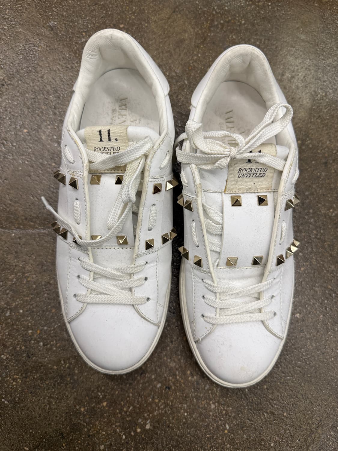 발렌티노 락스터드 언타이틀 스니커즈 40 상품이미지2