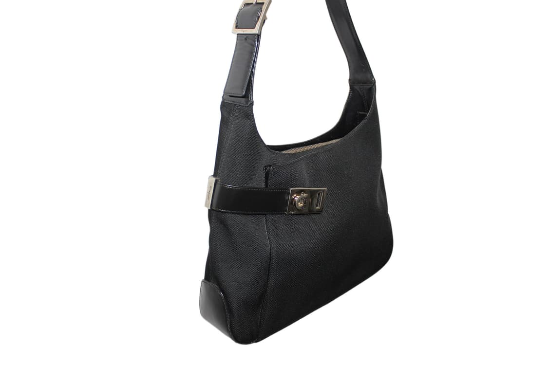 2000s Salvatore Ferragamo 페라가모 간치니 숄더백 상품이미지8