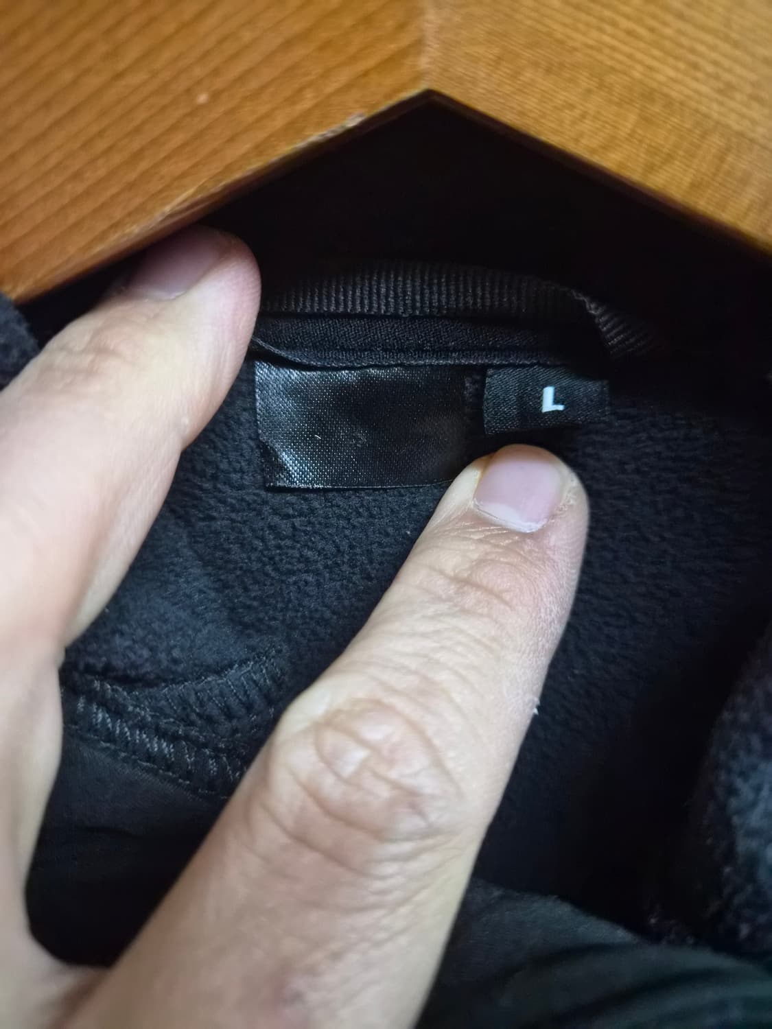 L/105) 오클리 스몰로고 플리스 점퍼 팝니다 상품이미지4