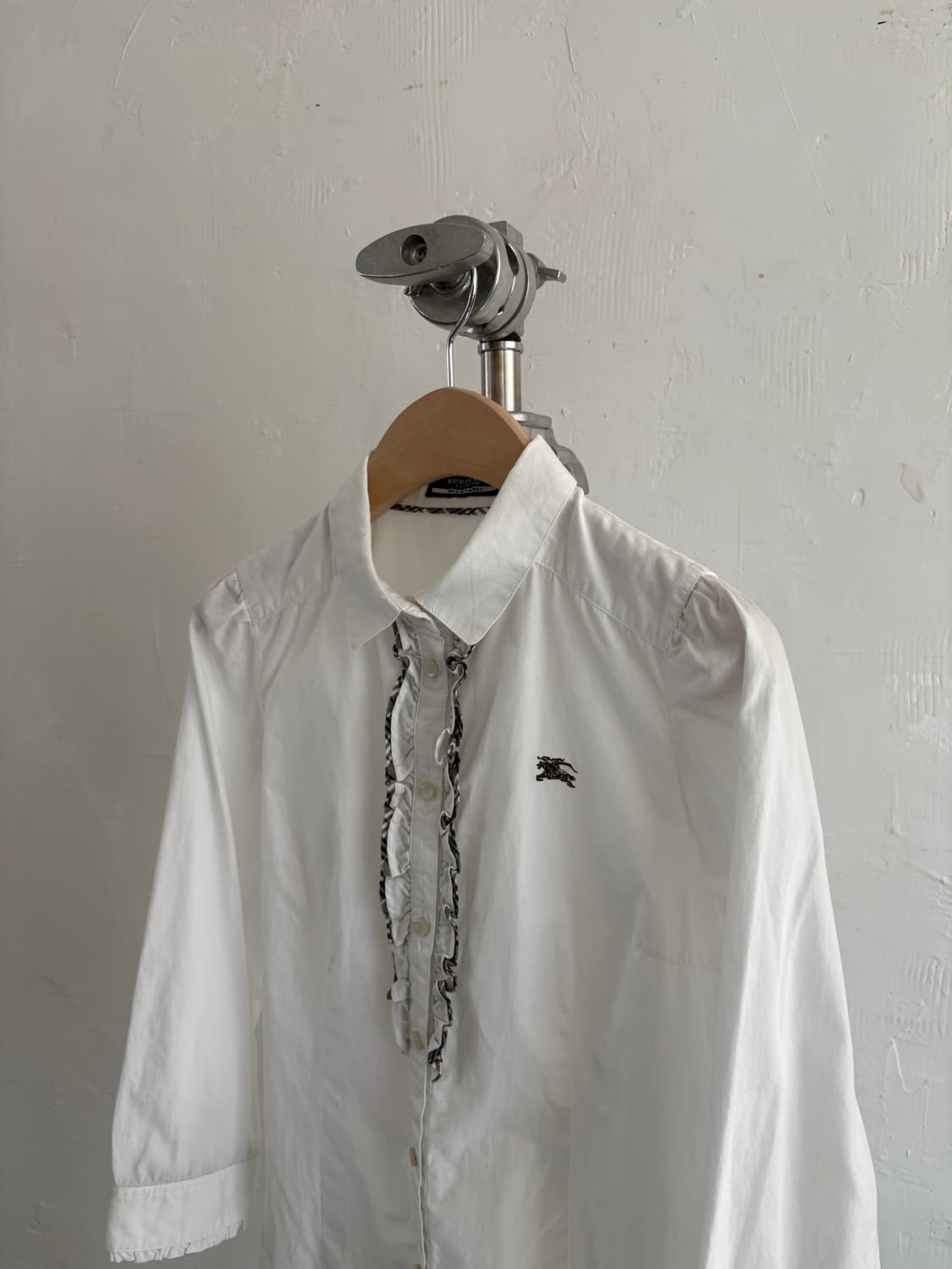 Burberry 버버리 블루라벨 퍼프 화이트 셔츠 상품이미지2