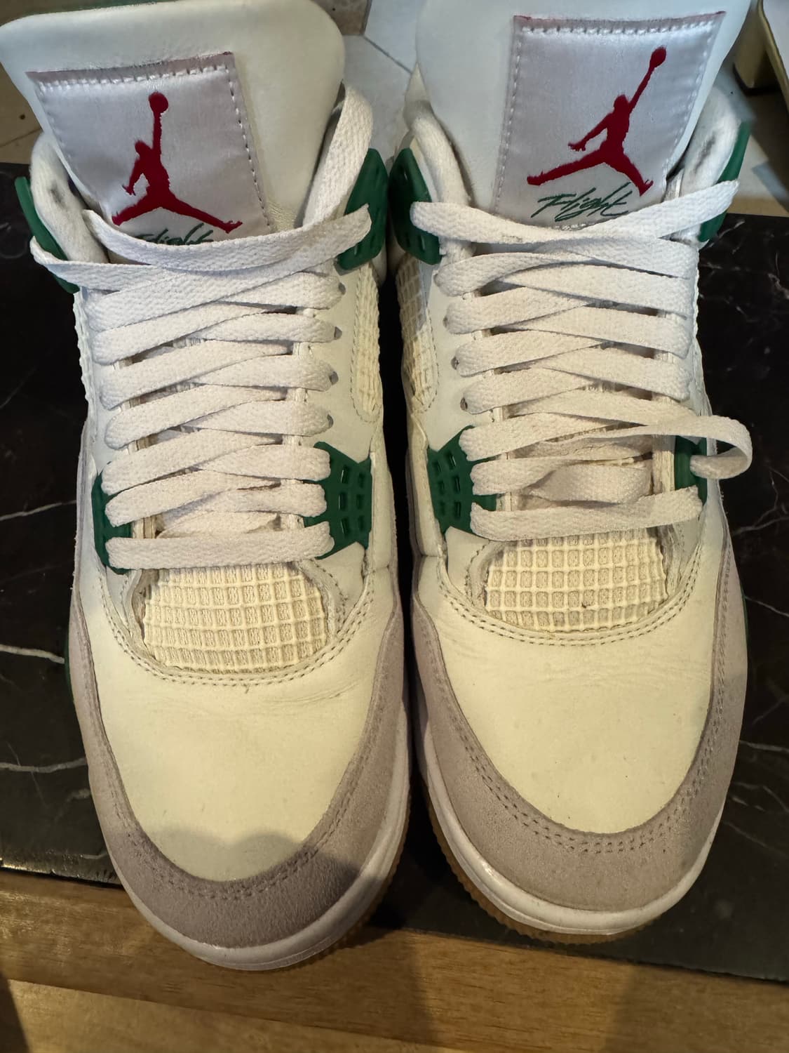 조던4 sb파인그린 260팝니다. 서태웅신발 상품이미지2