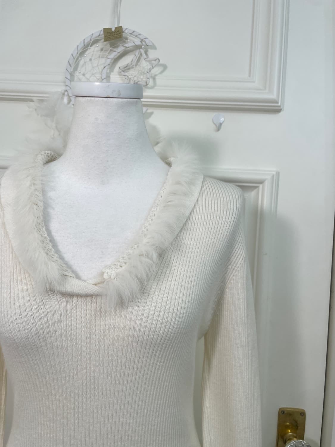 ivory ruffle point fur slim span knit to 상품이미지6