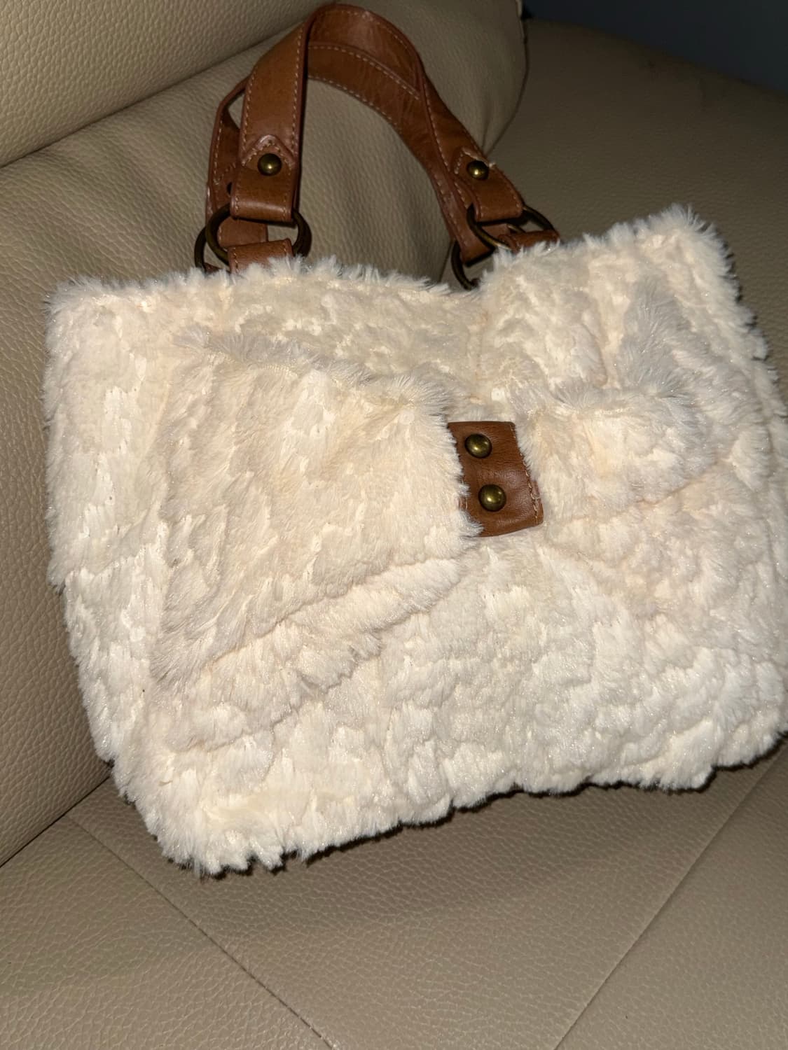 fuzzy fur ribbon point tote bag 상품이미지3