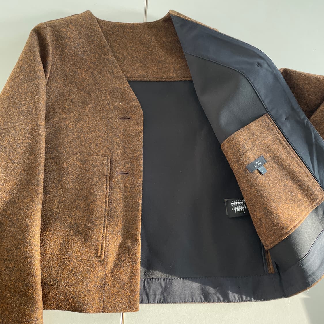 코스 브라운 울 아우터 가디건 상품이미지5